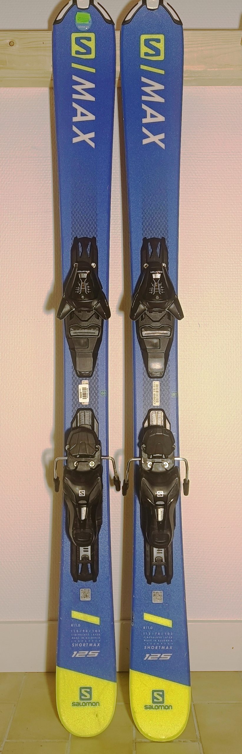 Mini-skis Salomon Shortmax 125 + Fixations 2024